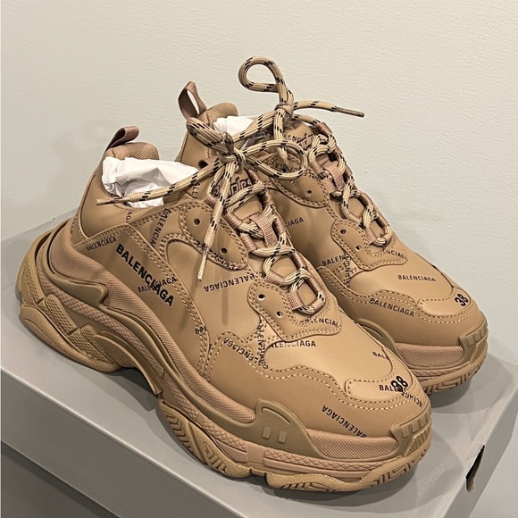 AUTHENTIC TRACK SNEAKER WOMAN SIZE 38 USA8 - Picture 1 of 4